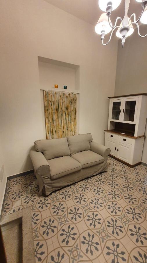 Civico Otto7 Apartment Villasimius Bagian luar foto